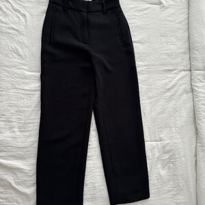 Aritzia The Effortless Pant Cropped (Black) #workpants #aritzia